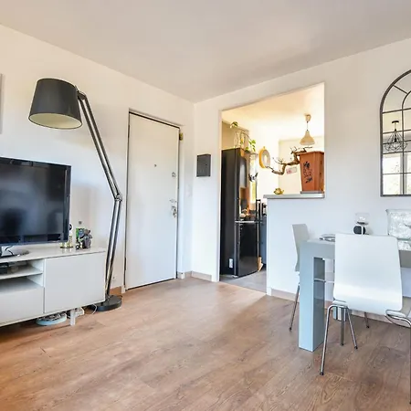 Apartment Bel Avec Balcon Et Clim Pres Des Calanques Marseille