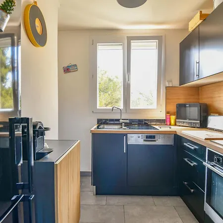 Apartment Bel Avec Balcon Et Clim Pres Des Calanques *
